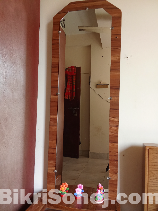 Dressing table bhitore glass ney